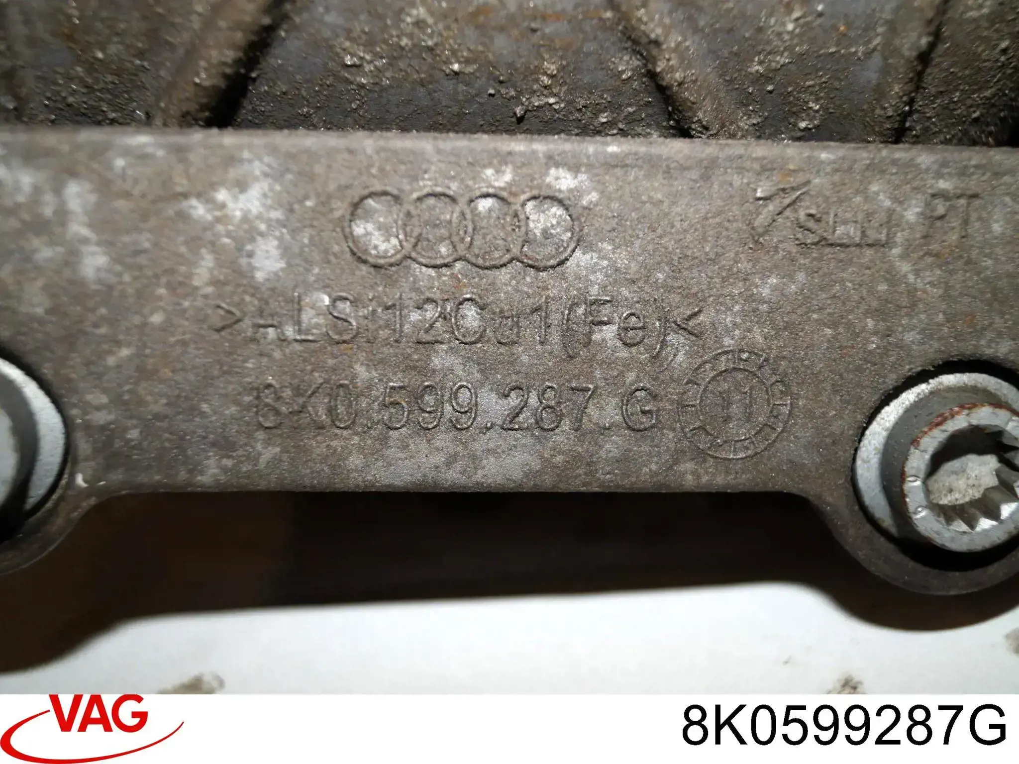 Траверса заднього редуктора, передня VAG 8K0599287G