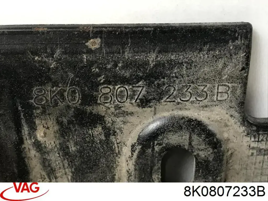Кенгурятник VAG 8K0807233B ціна, від 45.61 USD