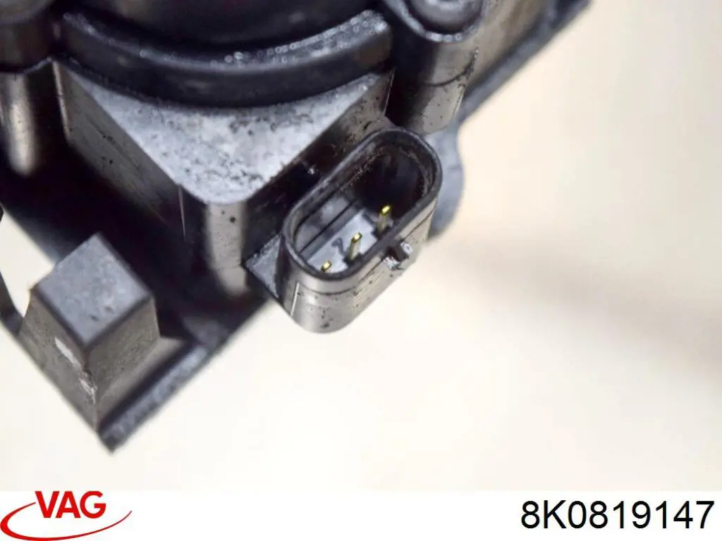 Купити 8K0819147 VAG Помпа водяна, додатковий електричний