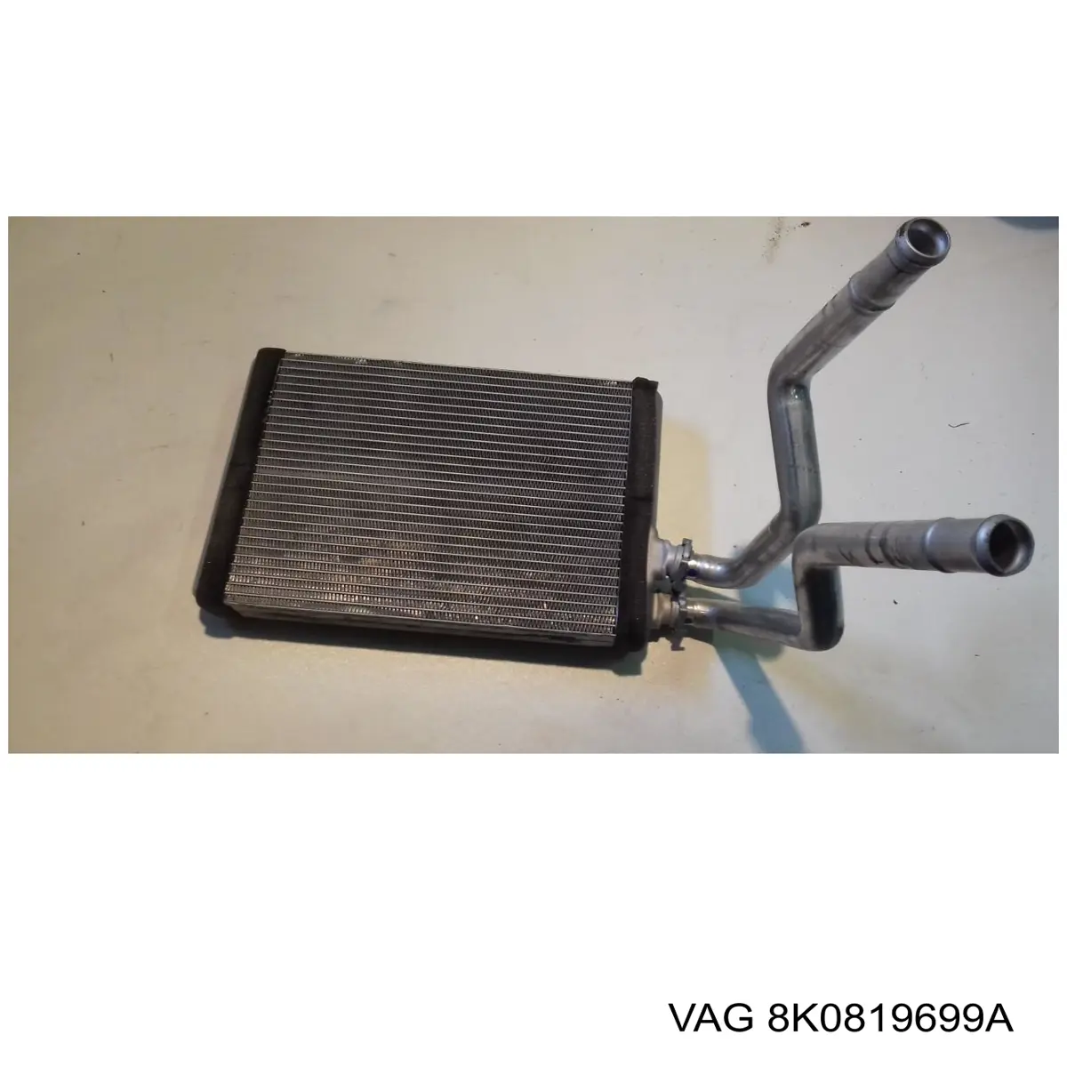  VAG 8K0819699A ціна, від 3.80 USD