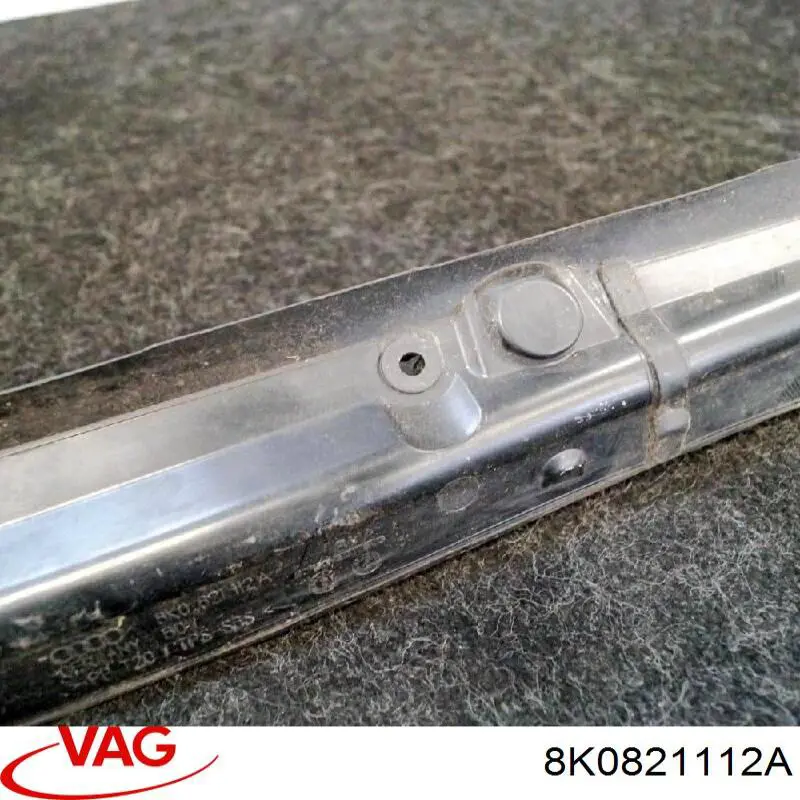 Ущільнювач крила VAG 8K0821112A
