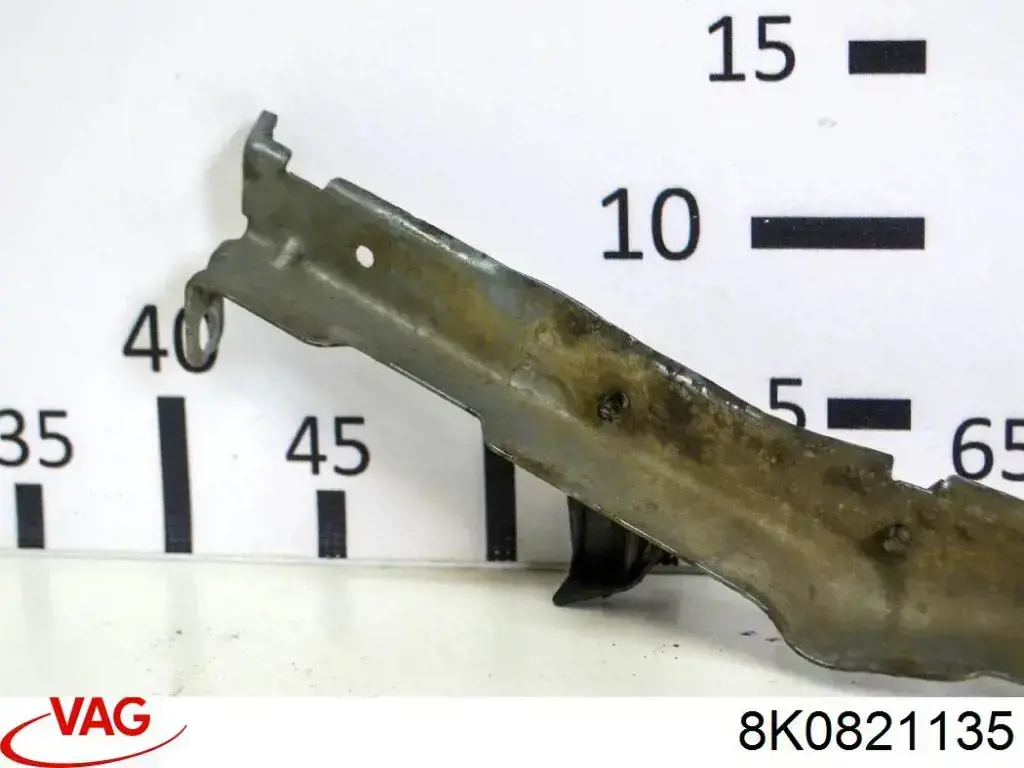 8K0821135 VAG 
