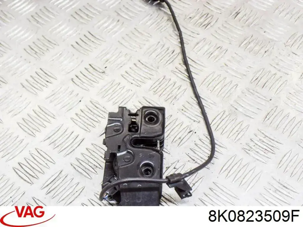 Замок кришки капота VAG 8K0823509F