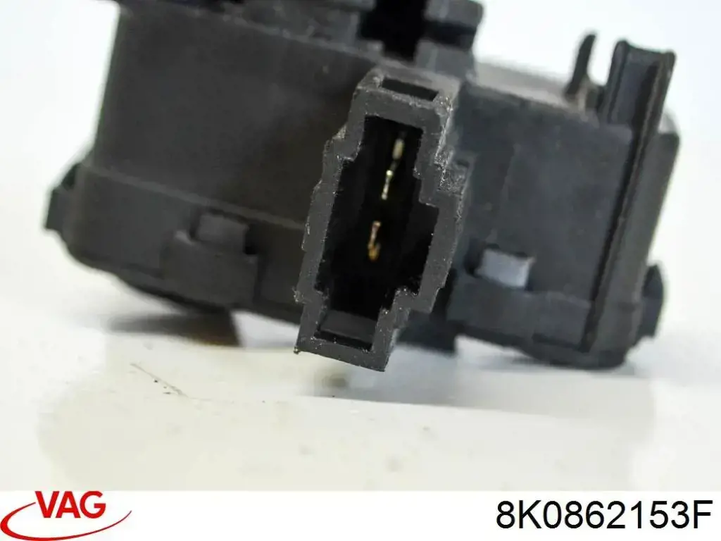 Купити 8K0862153F VAG Замок відкривання лючка бензобаку