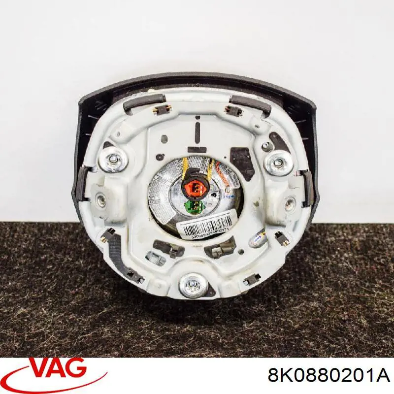 Купити 8K0880201A VAG Подушка безпеки водія