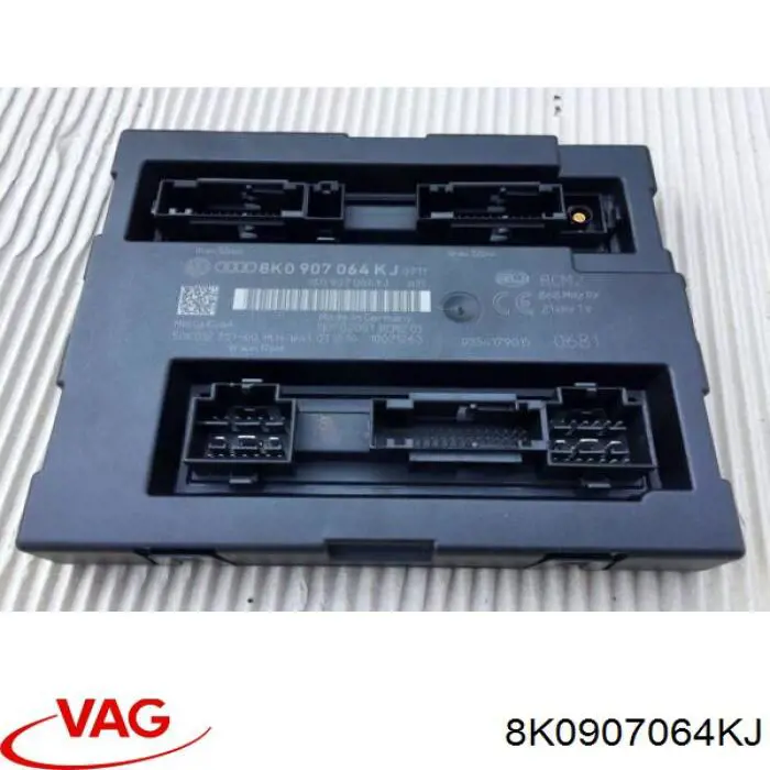 Купити 8K0907064KJ VAG Блок комфорту