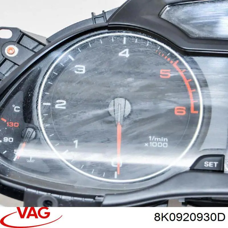 Приладова дошка-щиток приладів 8K0920930D VAG
