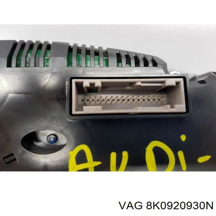 Щиток приладів додатковий VAG 8K0920930N ціна, від 74.46 USD