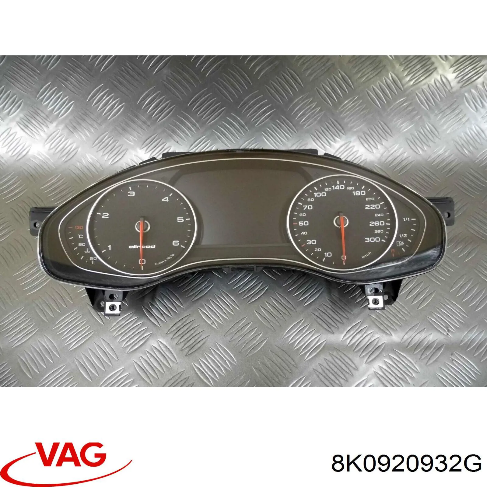 Прилади управління VAG 8K0920932G ціна, від 1607.37 USD