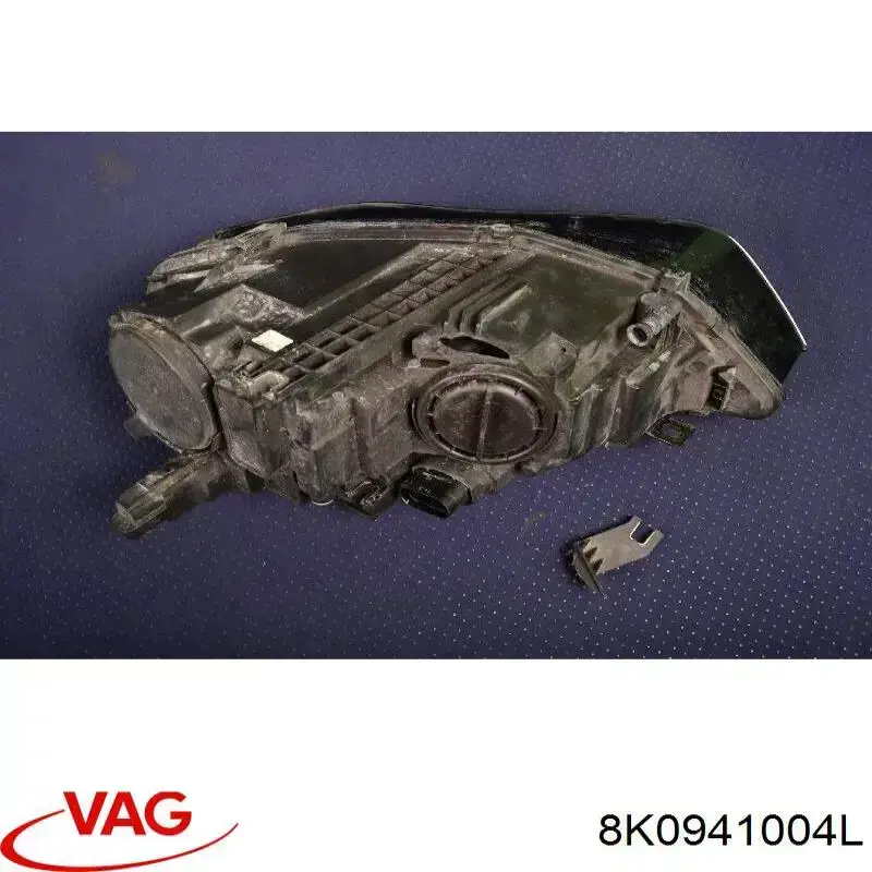 Купити 8K0941004L VAG Права блок фара