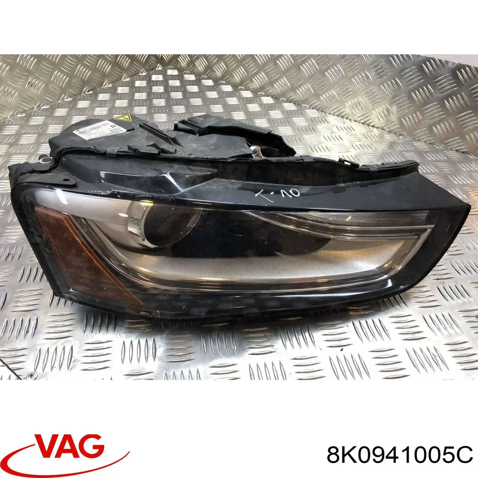 Корпус фари лівої VAG 8K0941005C ціна, від 506.75 USD