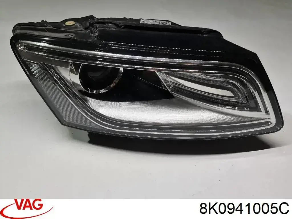 Купити 8K0941005C VAG Корпус фари лівої