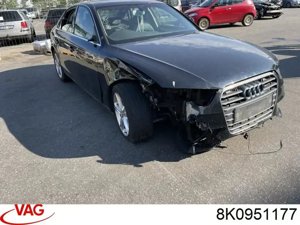 Купити 8K0951177 VAG Датчик руху в салоні