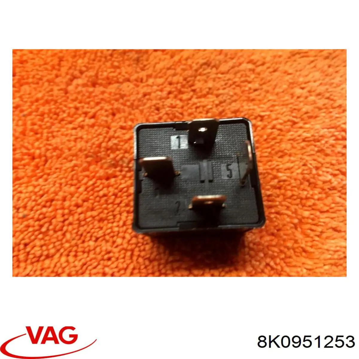 Реле вентилятора 8K0951253 VAG