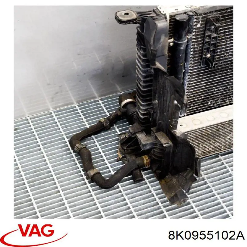 Форсунка омивача фари передньої, правої 8K0955102A VAG