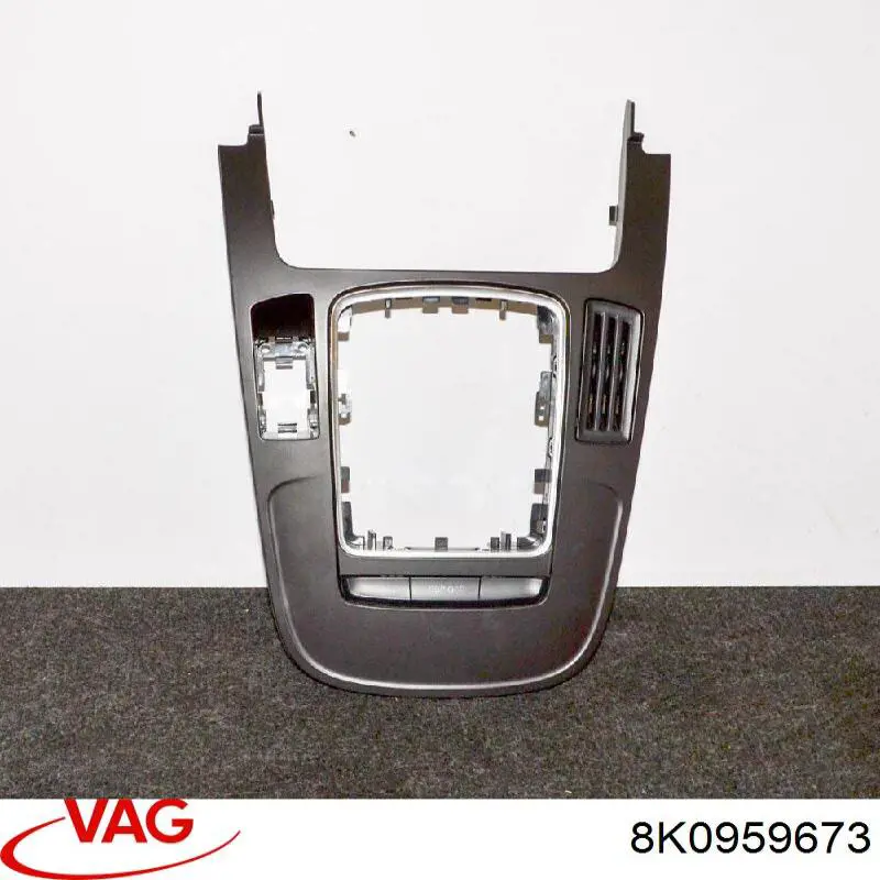 8K0959673 VAG 