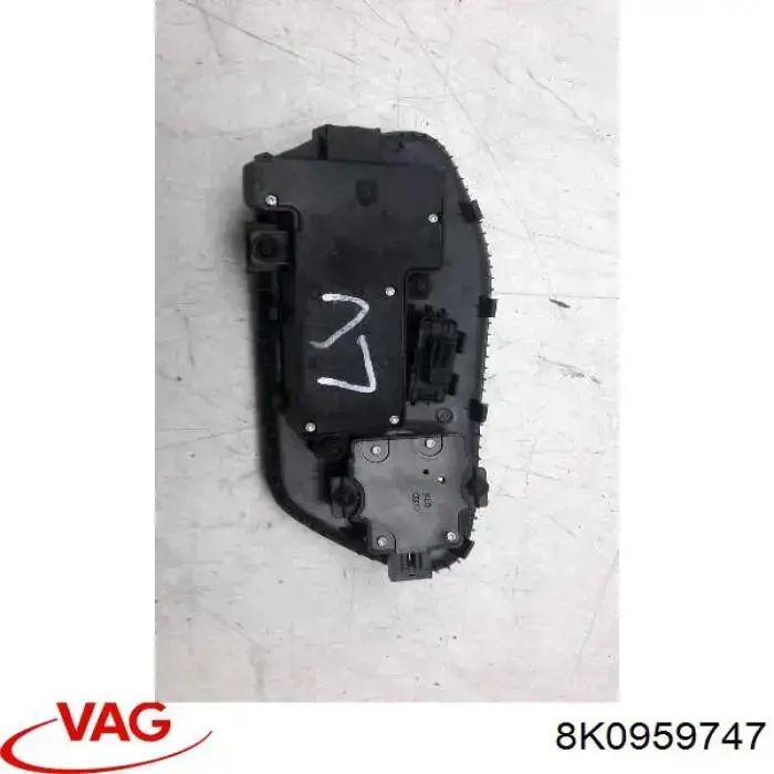 Блок кнопок механізму регулювання сидінь, лівий VAG 8K0959747