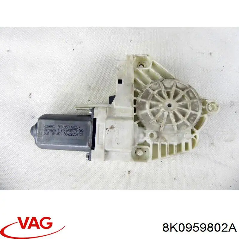 Двигун склопідіймача двері передньої, правої 8K0959802A VAG