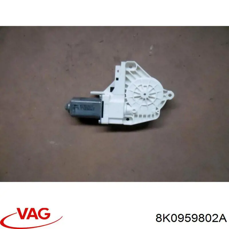 Купити 8K0959802A VAG Двигун склопідіймача двері передньої, правої