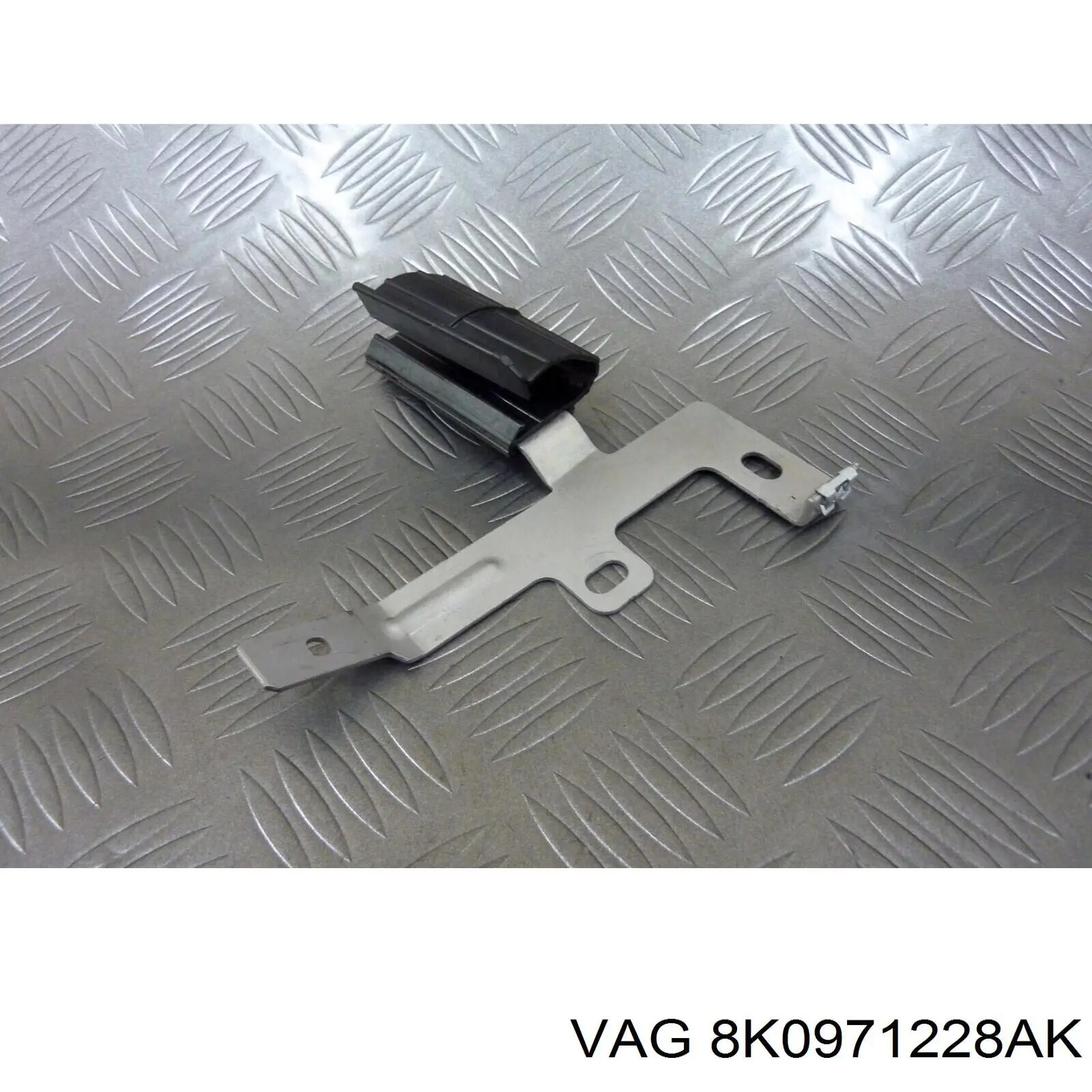  VAG 8K0971228AK ціна, від 101.33 USD