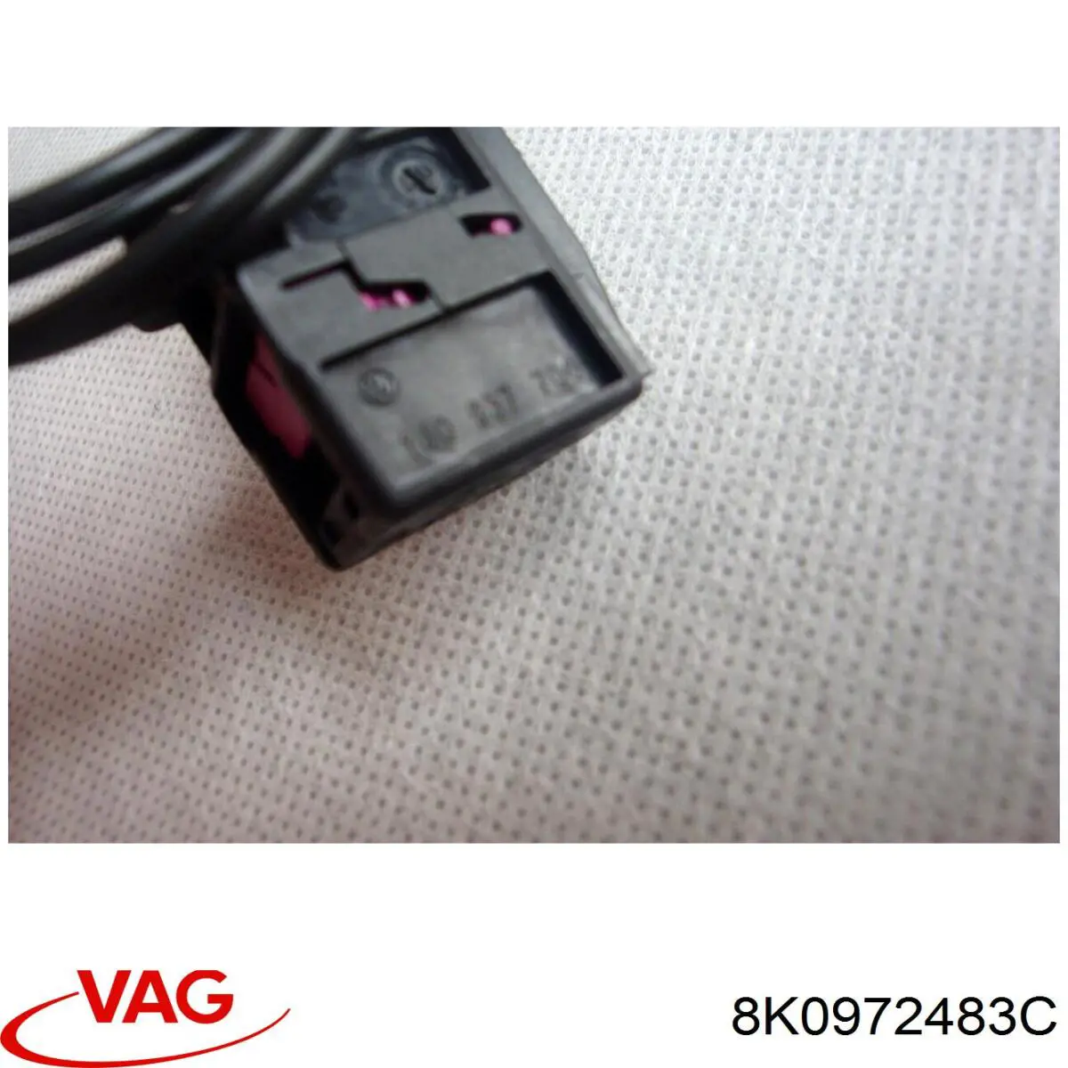 8K0972483C VAG 