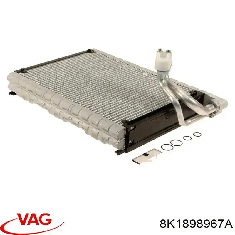 8K1898967 VAG Охолоджувач повітря