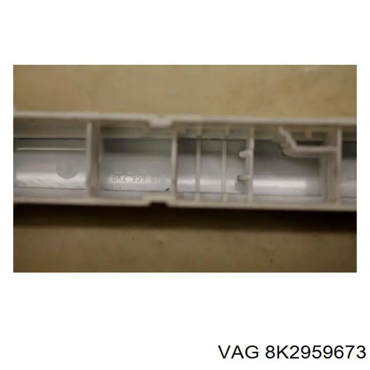 Купити 8K2959673 VAG 