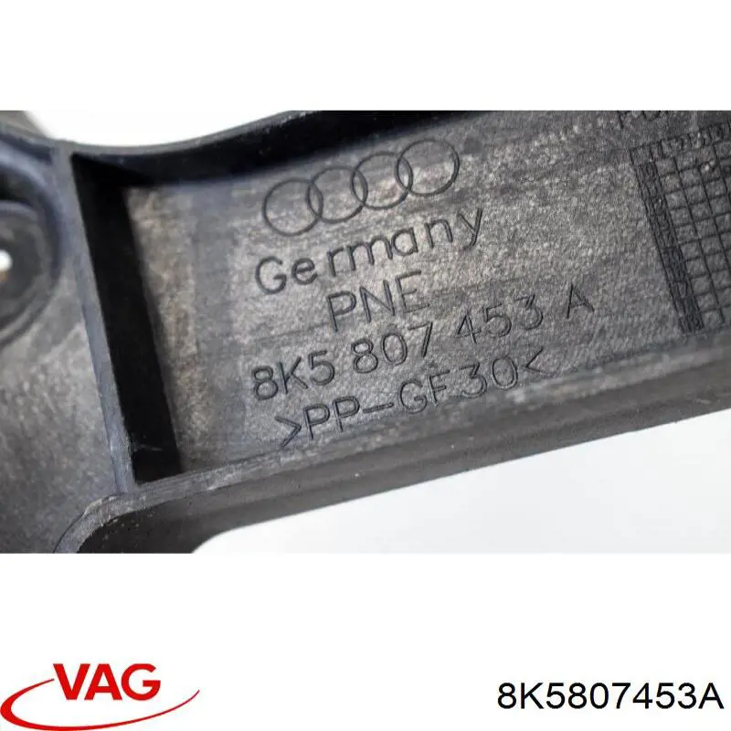 Направляюча заднього бампера, ліва 8K5807453A VAG