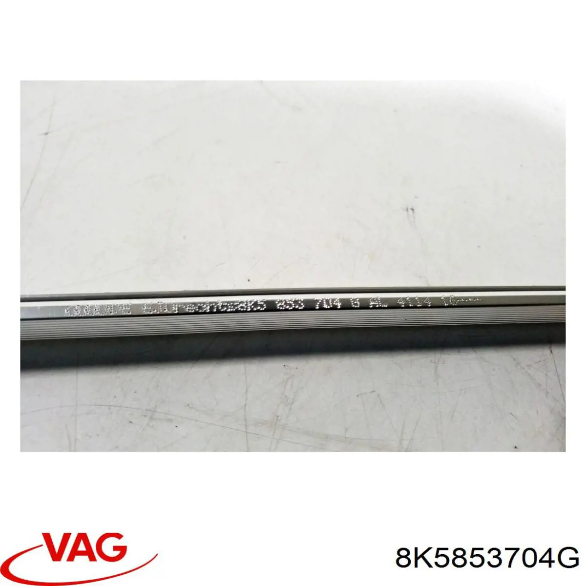 Купити 8K5853704G VAG Молдинг даху, правий