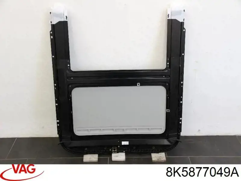 8K5877049B VAG Панель люка