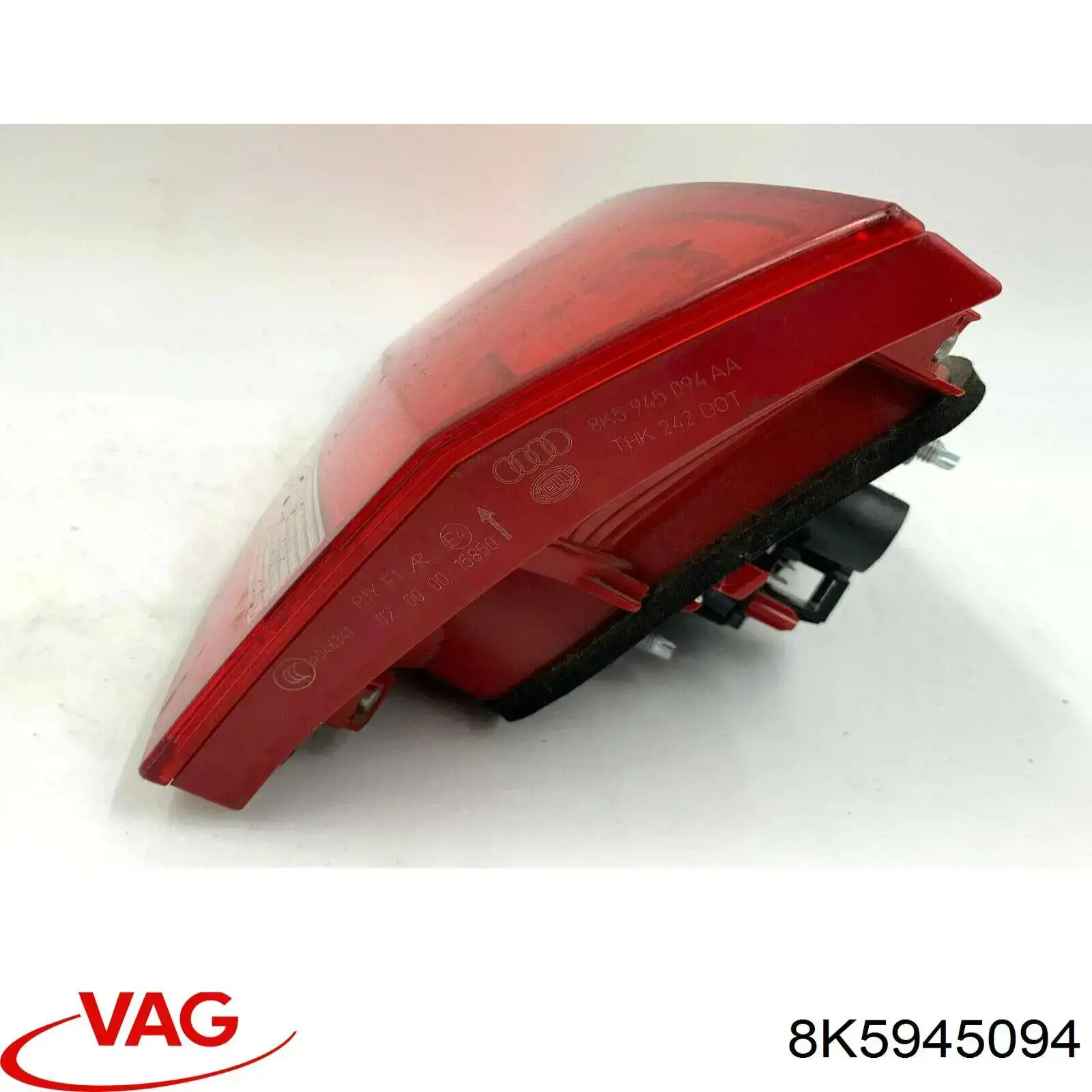 Стоп задній VAG 8K5945094 ціна, від 25.33 USD