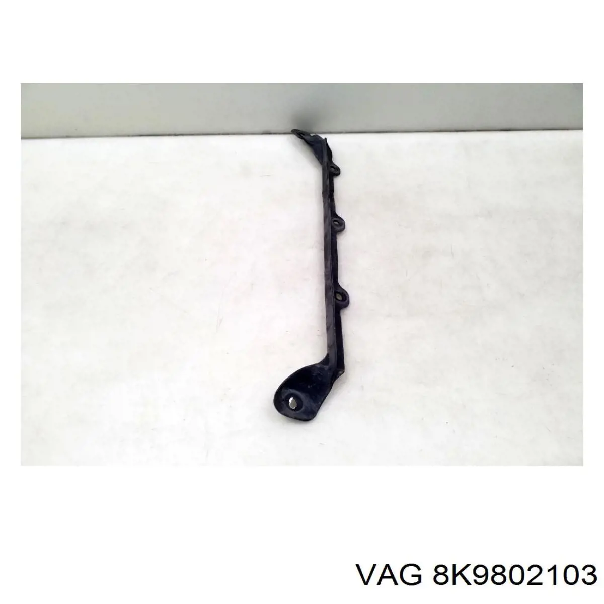 8K9802103 VAG 