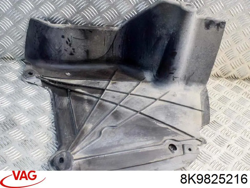 8K9825216 VAG Захист днища, задній правий