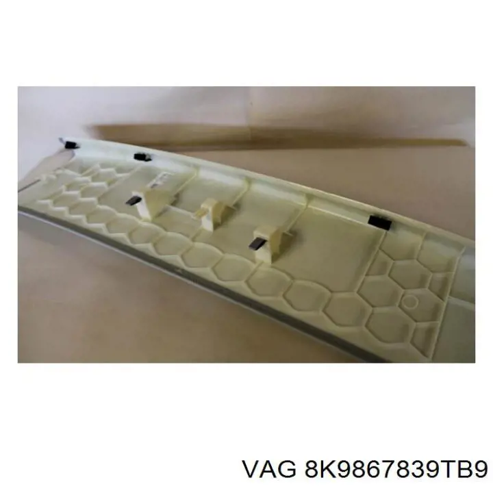 Купити 8K9867839TB9 VAG 