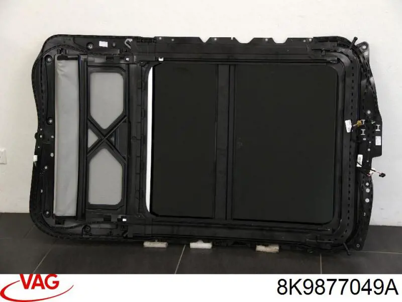 8K9877049B VAG Деталі люків облицювання кузова