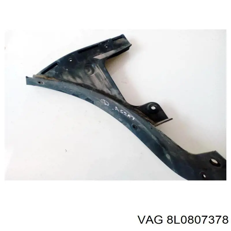 8L0807378B VAG Кронштейн бампера заднього, зовнішній правий