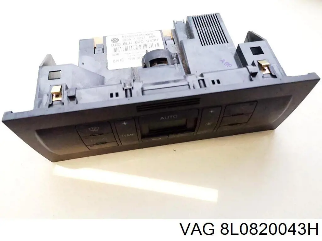 8L0820043H VAG Механізм управління кондиціонером