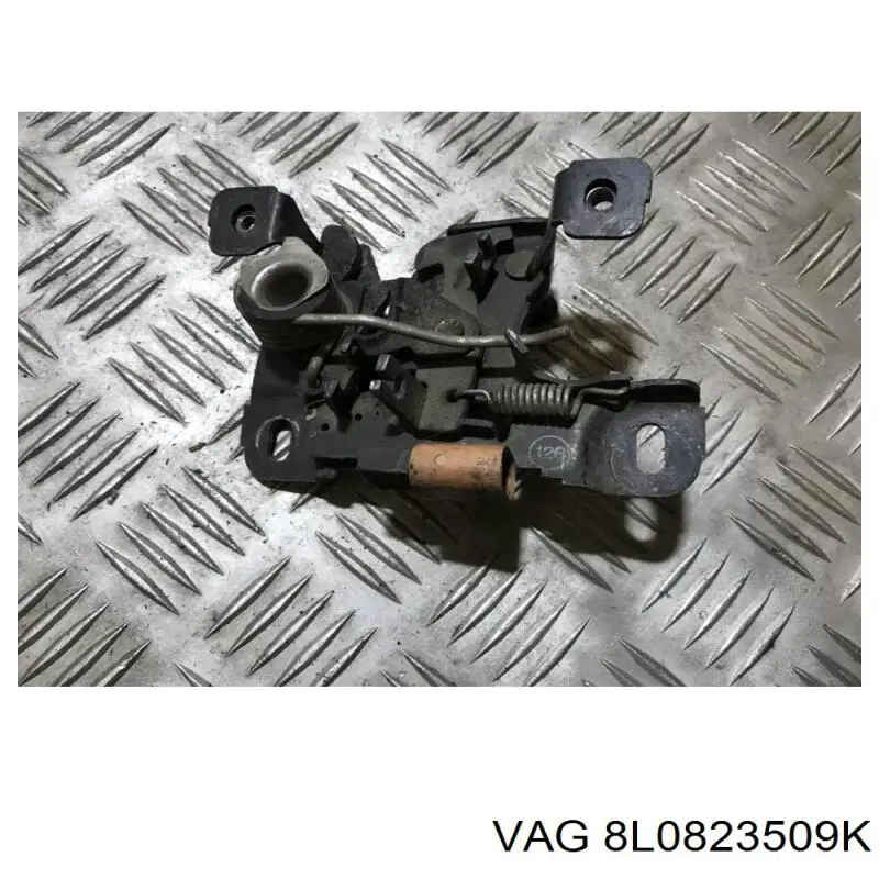 Купити 8L0823509K VAG Замок капота