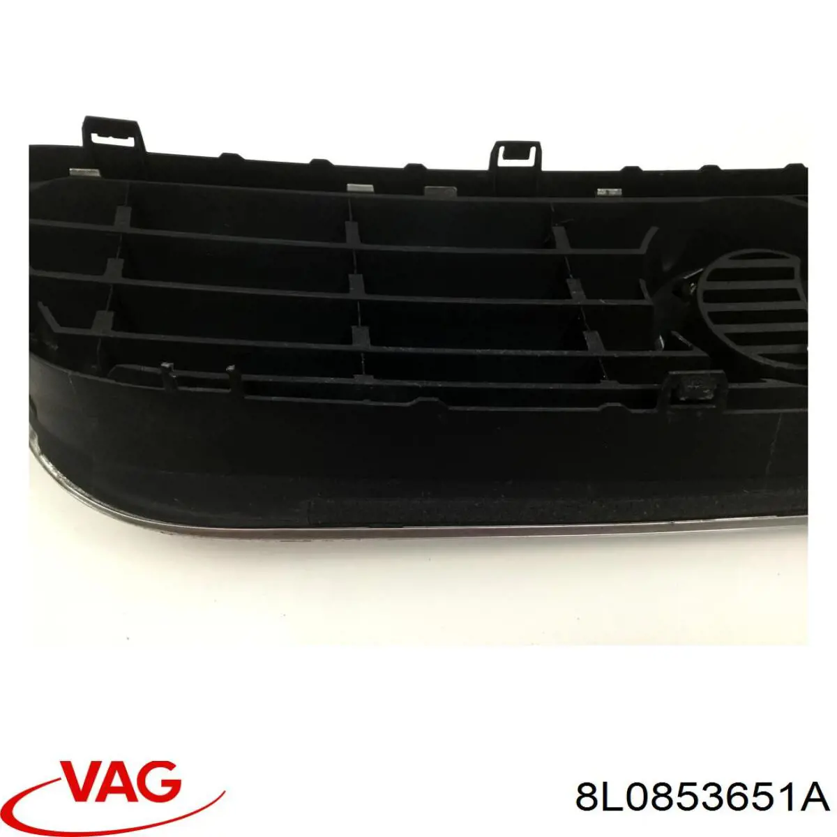 Облицювання радіатора VAG 8L0853651A ціна, від 91.69 USD