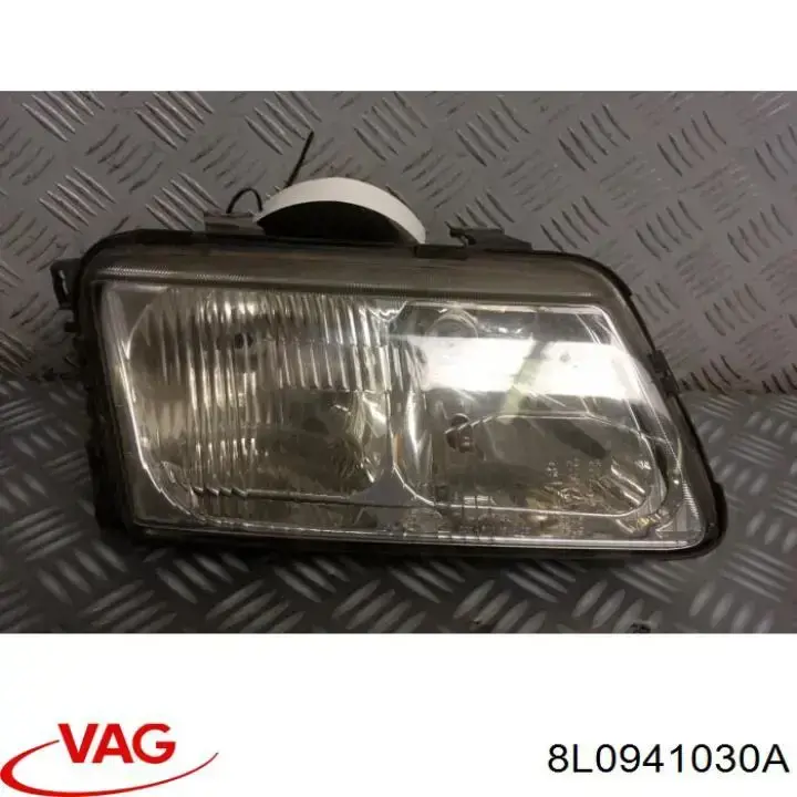 Фара права 8L0941030A VAG