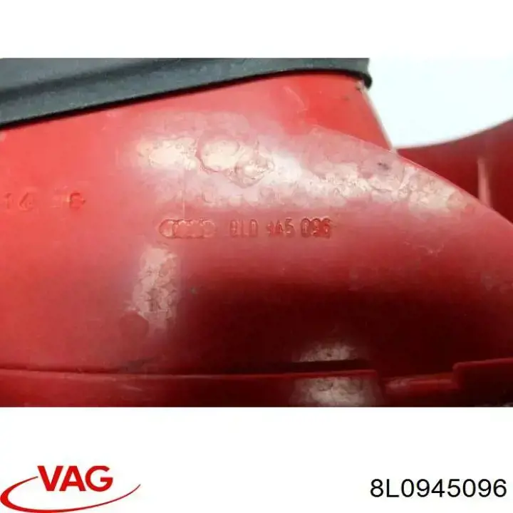 Купити 8L0945096 VAG Задня права фара