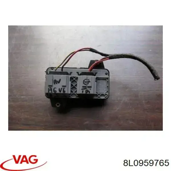  VAG 8L0959765
