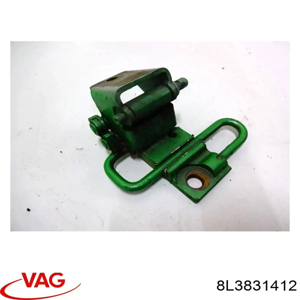Петля передніх дверей права VAG 8L3831412 ціна, від 4.22 USD