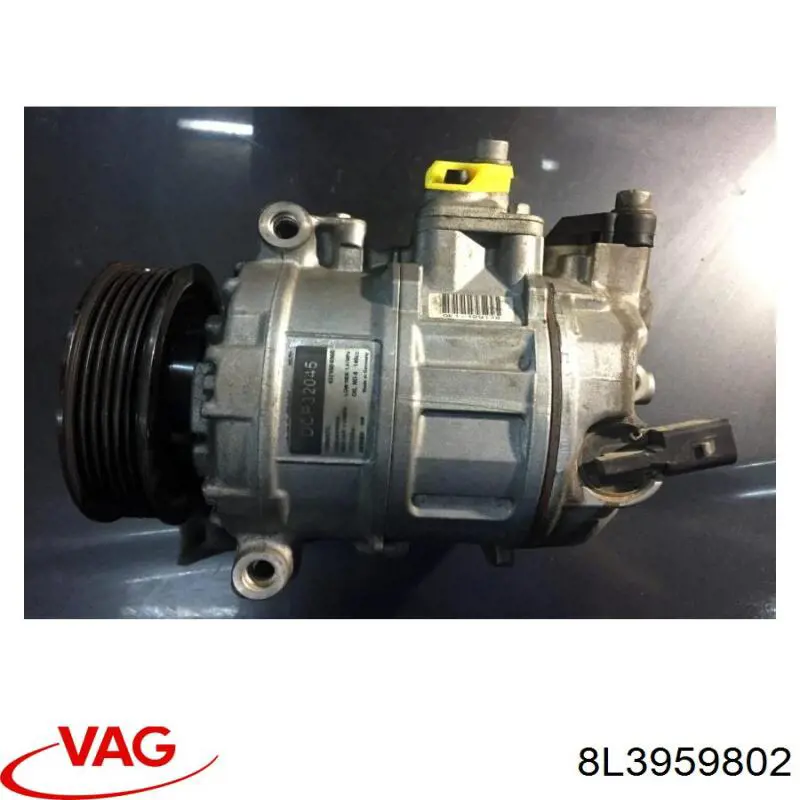 Двигун склопідіймача двері передньої, правої VAG 8L3959802 ціна, від 14.82 USD