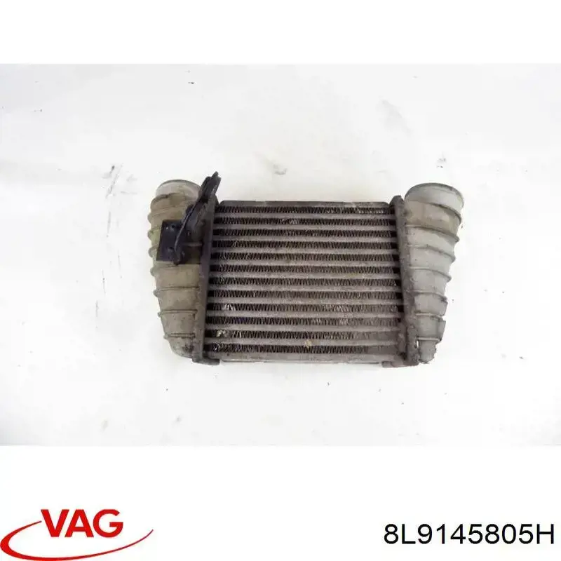 8L9145805G VAG радіатор интеркуллера