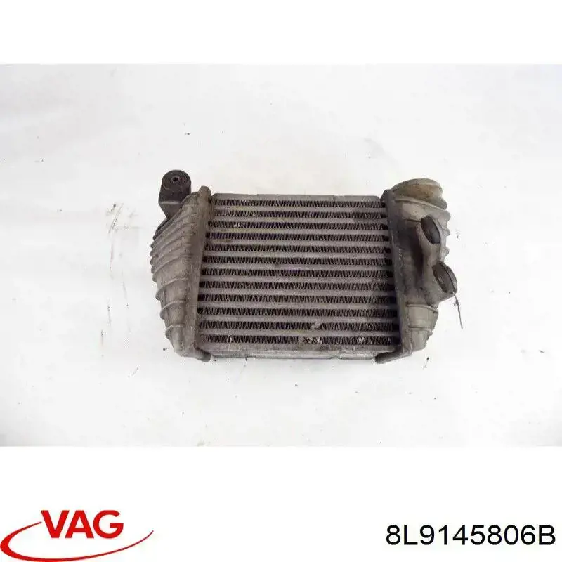 Купити 8L9145806B VAG Радіатор интеркуллера
