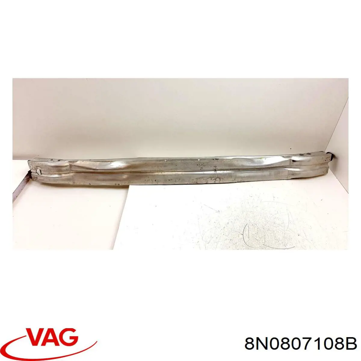 Купити 8N0807108B VAG Буфер бампера переднього