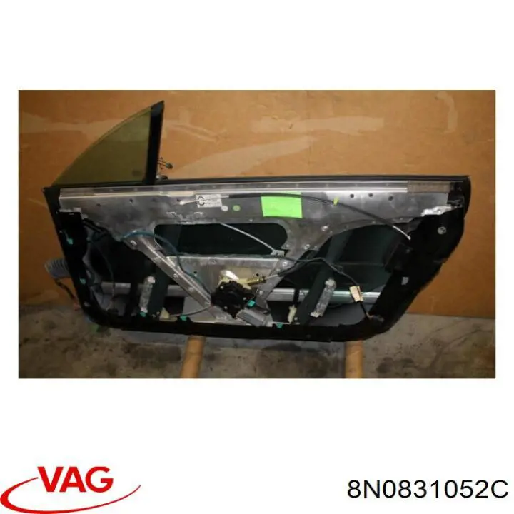 Двері передні, праві VAG 8N0831052C ціна, від 112.87 USD