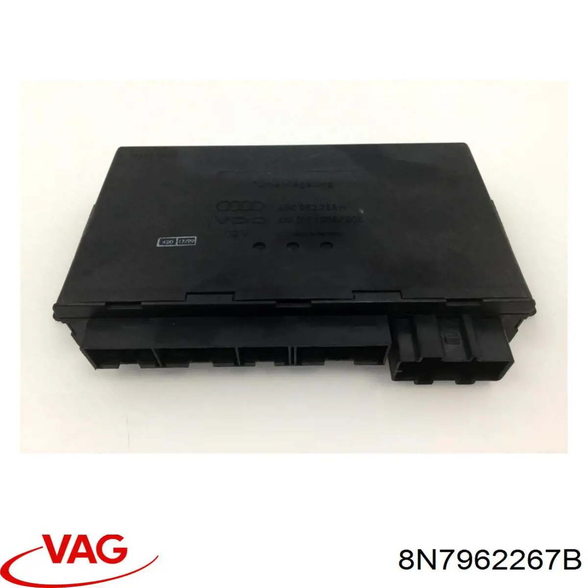  VAG 8N7962267B ціна, від 738.89 USD