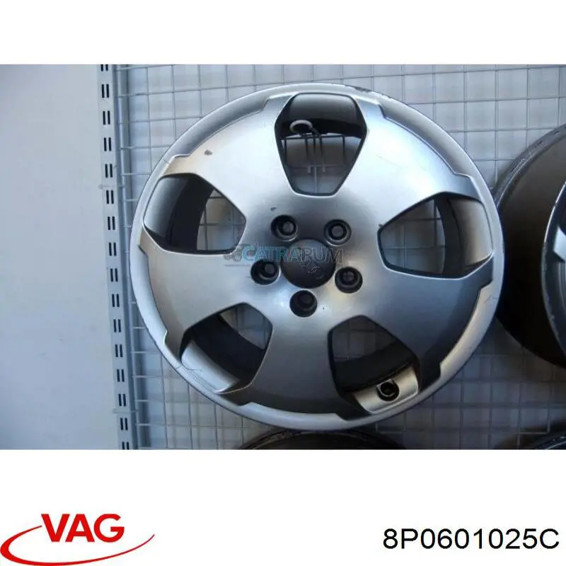 Купити 8P0601025C VAG Диски колісні литі (легкосплавні, титанові)